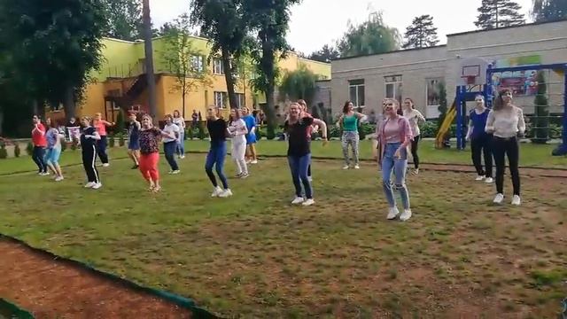 Флешмоб от родителей смотреть онлайн