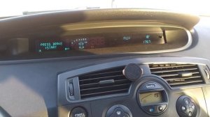 Замена родной магнитолы на родную с mp3 на Renault Scenic 2