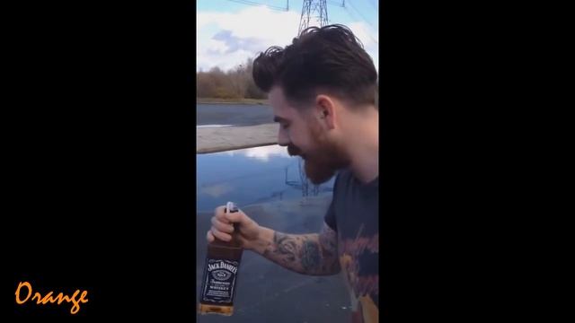 Jack Daniel's за один присест,Круто смотреть онлайн