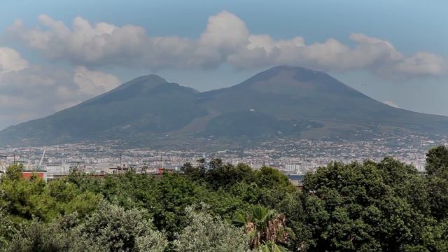 The United States vs. the WW2 Volcano смотреть онлайн