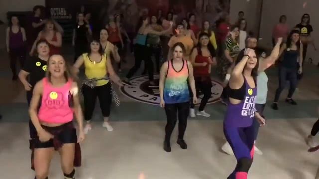 Zumba Party Надежда Смагулова смотреть онлайн