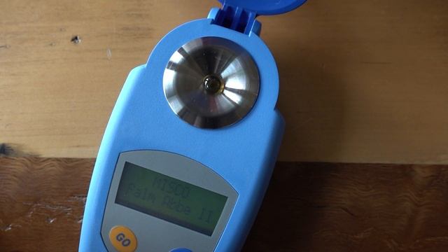 Is The Honey Ready For Harvest? Pocket Honey Refractometer Review And Comparisons.