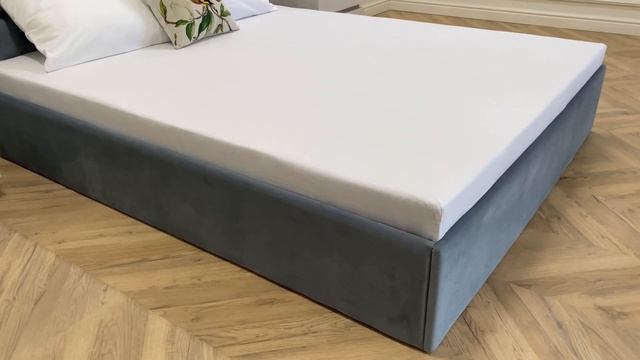 Кровать двуспальная с мягким изголовьем 160х200 серо-голубая Грация смотреть онлайн