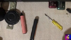 Энергетический апгрейд: Замена аккумулятора портативной колонки с помощью электронных сигарет!