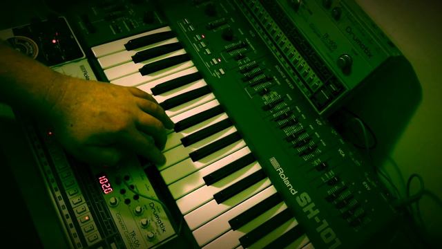 BEATBOX JAM: ROLAND TR-06 смотреть онлайн