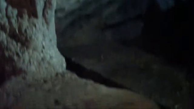 Куба Провинция Пинар Дель Рио. Пещера в Национальном Парке VINALES. PINAR Del RIO. CubaGood.com смотреть онлайн