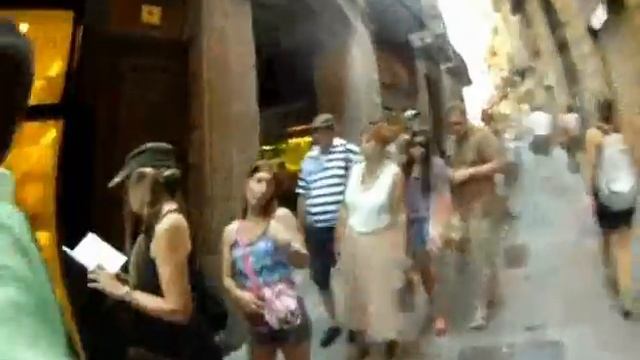 Очередь в музей Пикассо смотреть онлайн