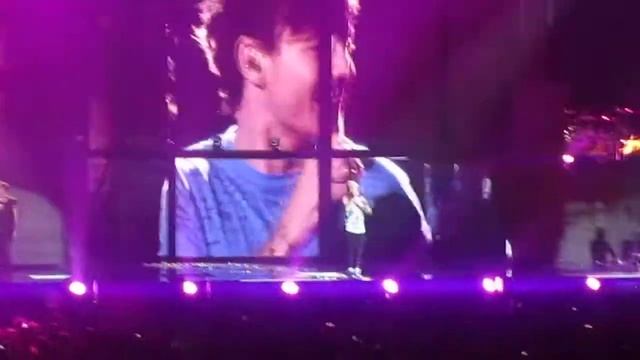 One Direction - Live While We're Young - 7.31.13 @ Oracle Arena - Oakland, CA смотреть онлайн