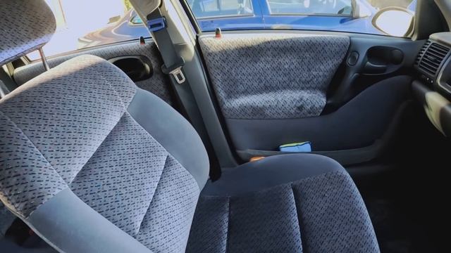 One of the earliest surviving Vectra Bs! What's this GLS 1.8 16V like to drive today? смотреть онлайн