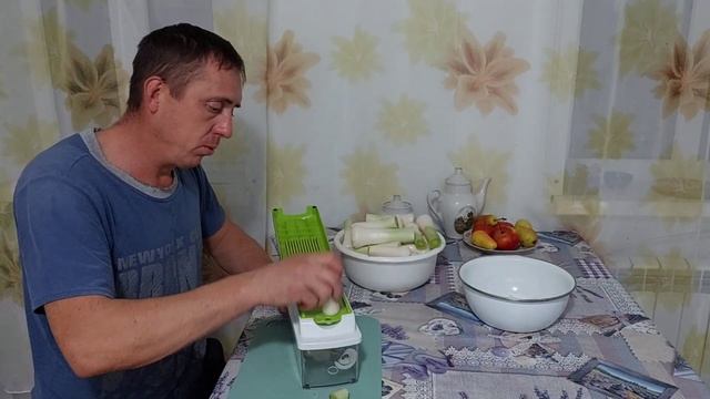 Лук порей, от грядки до морозильной камеры. смотреть онлайн