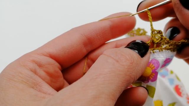 М. К. Обвязка платочка крючком. смотреть онлайн