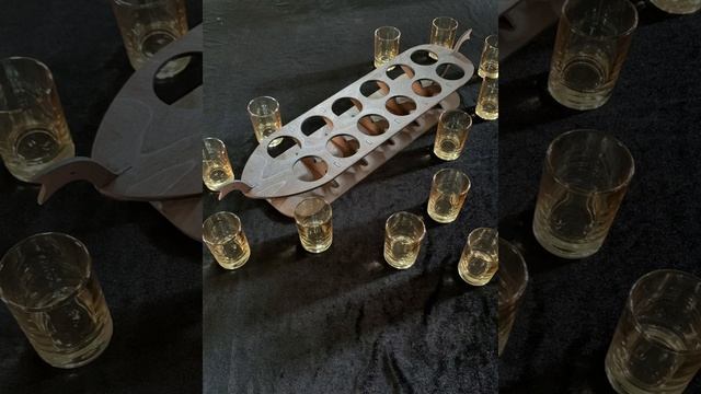 Ладья для подачи стопок , шотов , рюмок . Посуда для ресторанов . смотреть онлайн