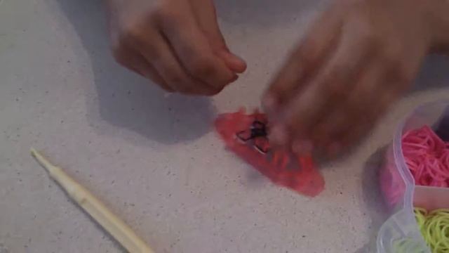 Браслет из резинок Двойной рыбий хвост смотреть онлайн