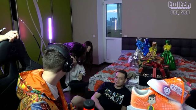 Топ Моменты с Twitch | День Рождения Эвелона | Эксперимент у Ликса смотреть онлайн