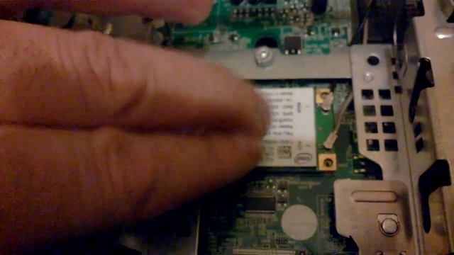 Install Wi-Fi card in HP Compaq 8000 Elite Ultra Slim PC смотреть онлайн