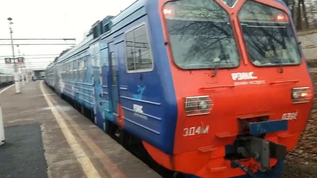 ЭД4М-0398 ОАО РЭКС На станции Бирюлёво-Пассажирская смотреть онлайн