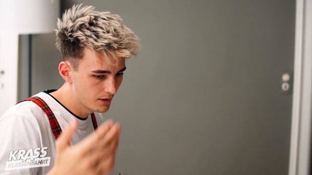 ER SCHLÄFT MIT FRAU BRA! 💏😵 Folge 8.7 | Krass Klassenfahrt смотреть онлайн