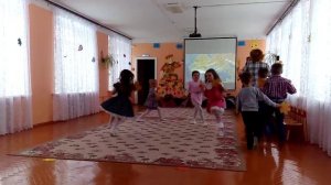 Танец «Закружился в парке листопад»