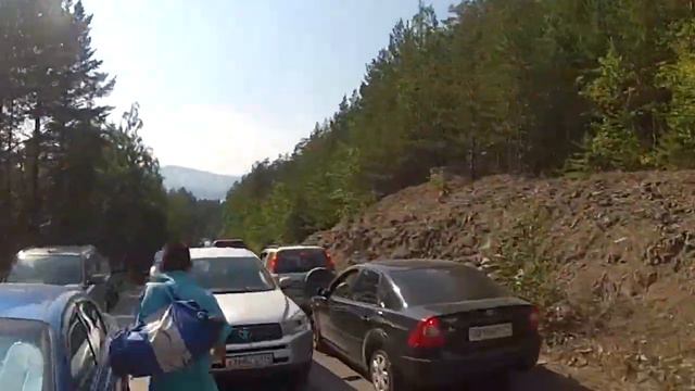 ПРОБКА: Дорога на Фонград и Золотой пляж / Выходной смотреть онлайн