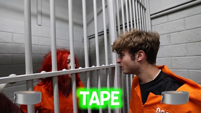 ESCAPING MAXIMUM SECURITY PRISON смотреть онлайн