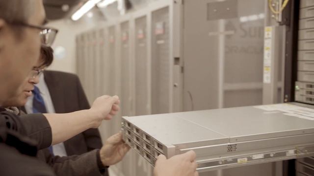 Wargaming achieves zero downtime with Oracle Database смотреть онлайн