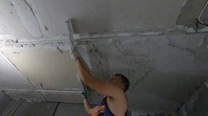 Штукатурка потолка по ГИПСОВЫМ маякам. Эксперименты с материалами
