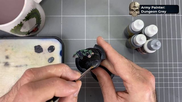 In the Hobby: Is Blood Bowl Games Workshops Greatest Game? Painting a Custom Scheme on a Skeleton смотреть онлайн