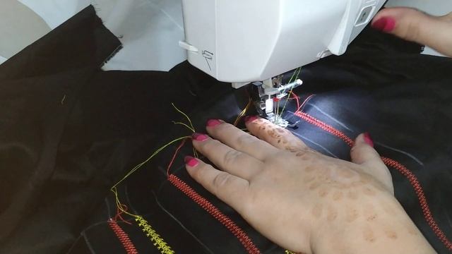 How to Embroidery on fabric with decorative stitches? Brother FS-101 смотреть онлайн
