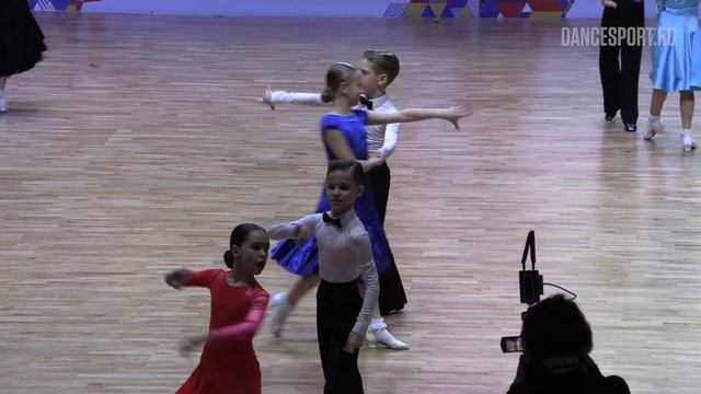 Смирнов Роман - Ярославцева Анастасия, Rumba, Первенство ФТСАРР 2019 смотреть онлайн