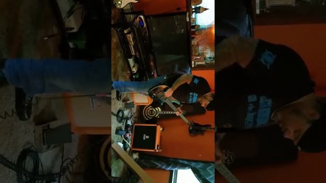 Schecter SLS elite evil twin bass unboxing. смотреть онлайн