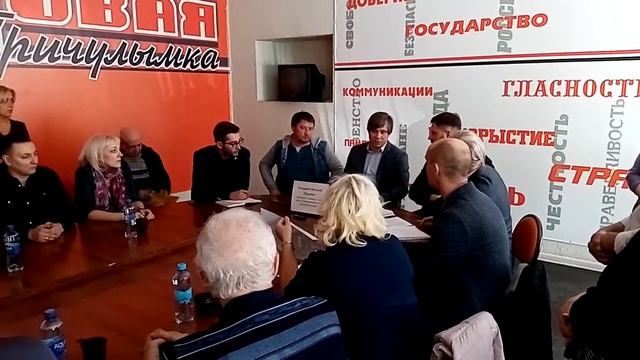 Виталий Бондарев о сносе павильонов расположенных в охранной зоне сетей