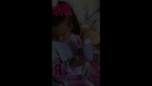 Распаковка куколки LOL(GROOVY BABE)2020!Пополнение в семействе LOL или что Вика делала в темноте?!? смотреть онлайн
