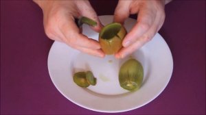 Нож для чистки киви. Чищу киви.