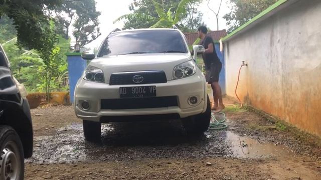 car wash toyota rush смотреть онлайн