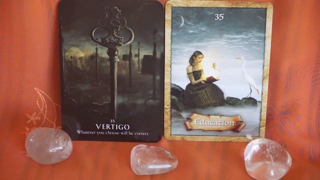 Today's Oracle Cards: The Key and the Door. смотреть онлайн