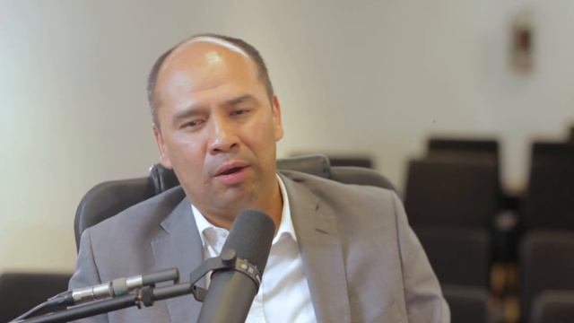 Episodio 09 - La entrevista con Alejandro Robles смотреть онлайн