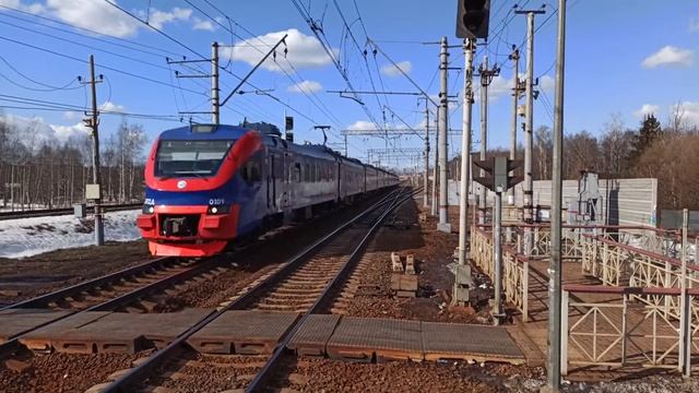 Экспресс РЭКС Дубна-Москва пролетает мимо платформы Шереметьевская D1. Расписание электрички