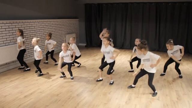 Вокал, танец, актерское мастерство для взрослых и детей. смотреть онлайн