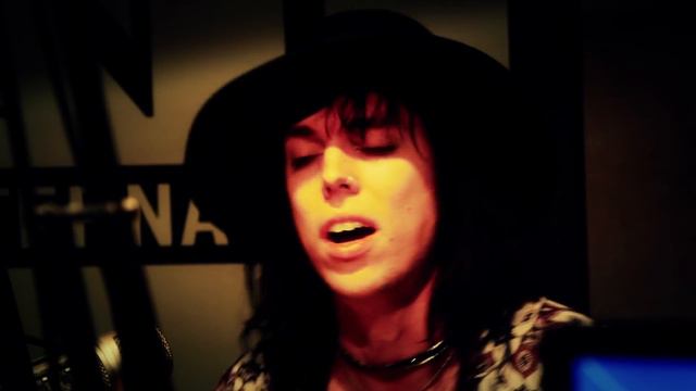 The Struts "Could Have Been Me" LIVE Acoustic in The Point Studio смотреть онлайн