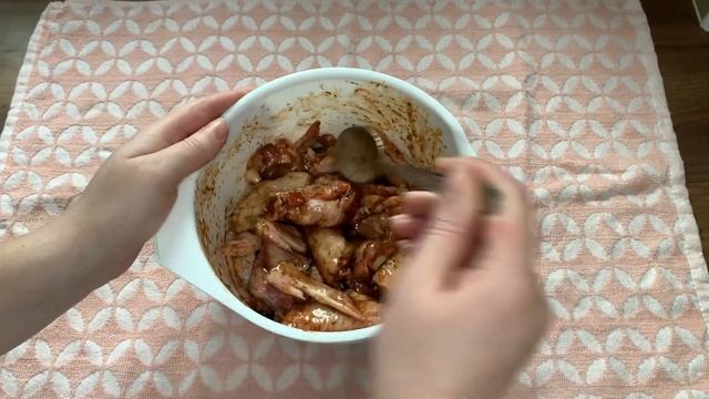 КУРИНЫЕ КРЫЛЫШКИ:￼ пальчики оближешь какая вкуснота?Chicken wings in honey☺️?? смотреть онлайн