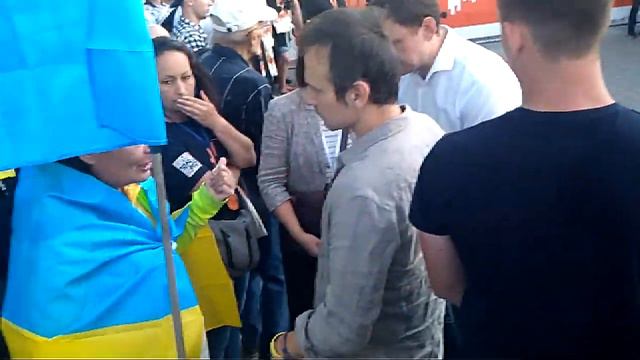 Вакарчук, Шарий. Днепр 9 июля. Фестивальный причал смотреть онлайн