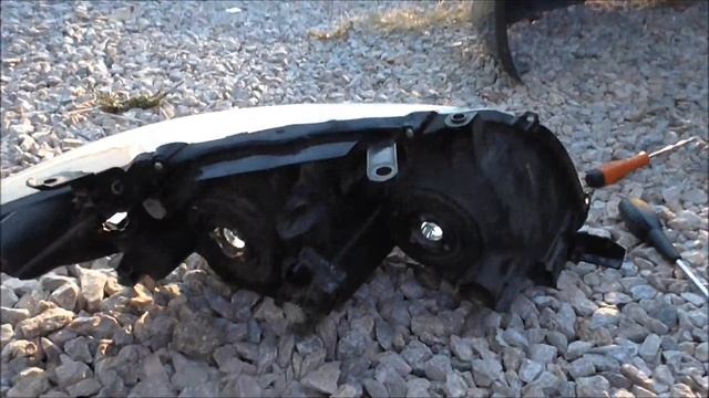 2007-2013 Toyota Corolla How to remove/replace headlight αντικατάσταση φαναριού Yiannis Pagonis смотреть онлайн