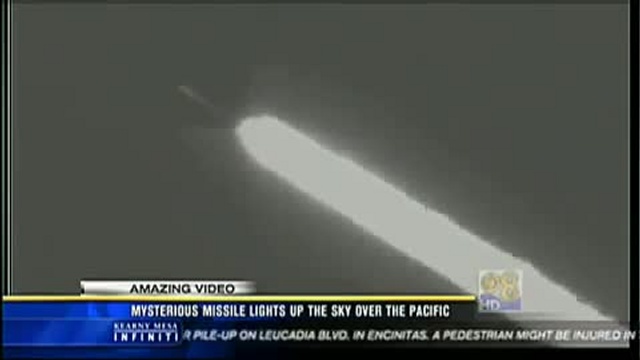 Un missile dans le ciel californien ? смотреть онлайн