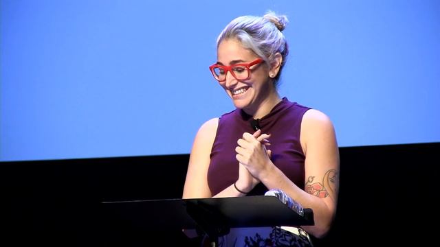 Gaby Dunn, Just Between Us - XOXO Festival (2016) смотреть онлайн