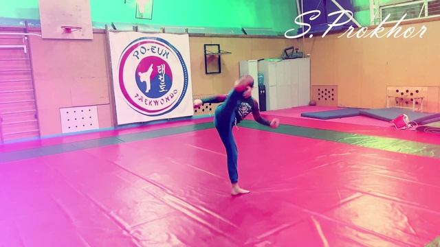 удар Ахиллеса.mp4 смотреть онлайн