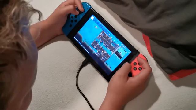 Dean's impressions of Terraria on the Nintendo Switch смотреть онлайн