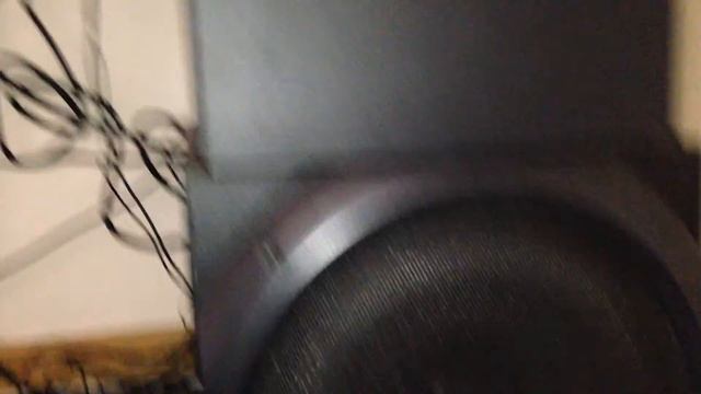 Logitech Z 5500 vs Z 5450 Comparation смотреть онлайн