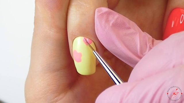 Летний маникюр ? Рисуем цветочки на ногтях смотреть онлайн