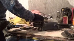 Как работать с болгаркой.