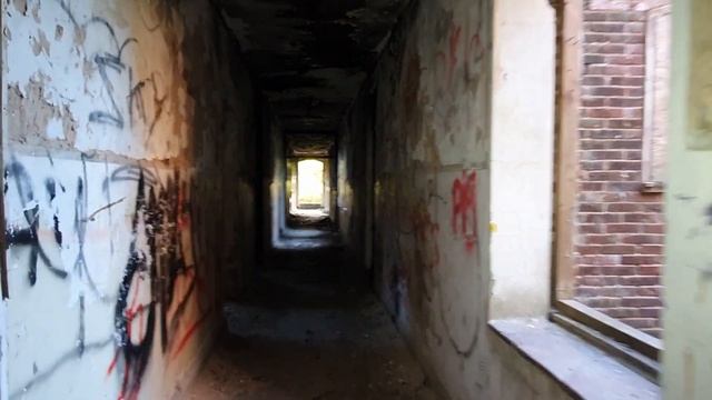 Cheadle Royal Asylum // Former Hospital // Abandoned Places UK // ADTV смотреть онлайн